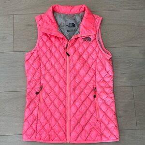Womens thermoball hot pink vest
